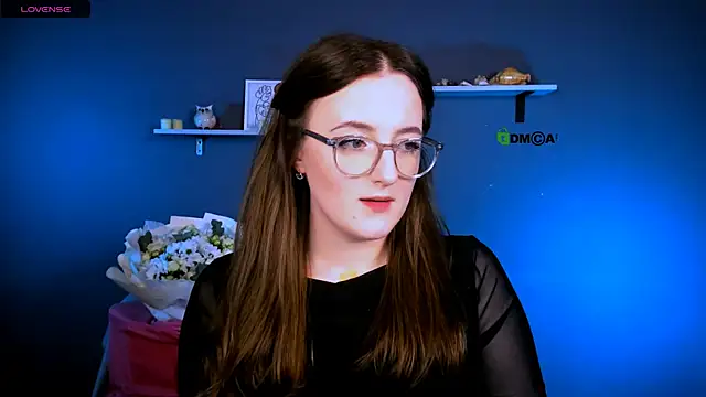 Snapshot of luna_berryy chatting on 11/05/25, 08:20 luna berryy online show from 11/05/25, 08:20