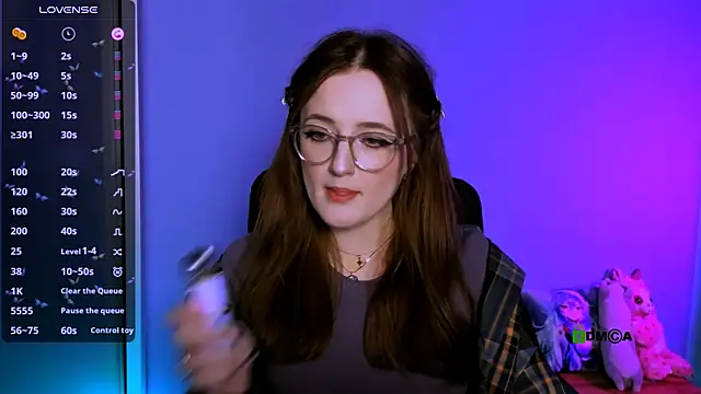 Snapshot of luna_berryy chatting on 11/15/25, 08:16 luna berryy online show from 11/15/25, 08:16