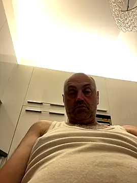 Snapshot of pantomax chatting on 09/26/25, 02:10 pantomax online show from 09/26/25, 02:10