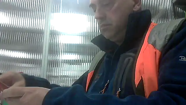 Snapshot of pantomax chatting on 10/05/25, 10:51 pantomax online show from 10/05/25, 10:51