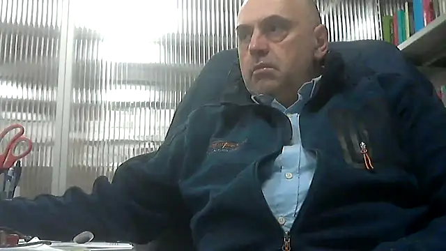 Snapshot of pantomax chatting on 03/24/26, 01:21 pantomax online show from 03/24/26, 01:21