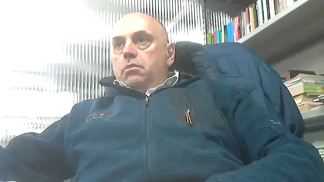 Snapshot of pantomax chatting on 04/07/26, 11:59 pantomax online show from 04/07/26, 11:59