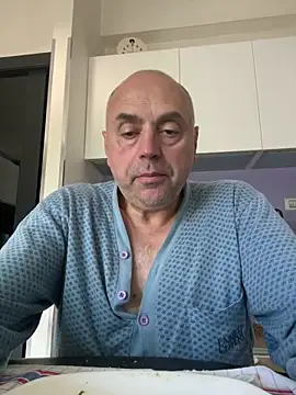 Snapshot of pantomax chatting on 06/11/26, 12:47 pantomax online show from 06/11/26, 12:47