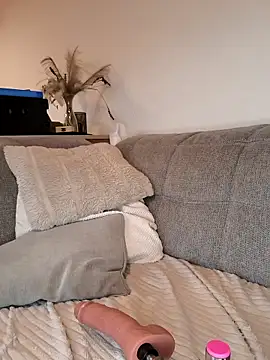 Snapshot of Secret_couple_ chatting on 10/20/25, 05:52 Secret couple online show from 10/20/25, 05:52