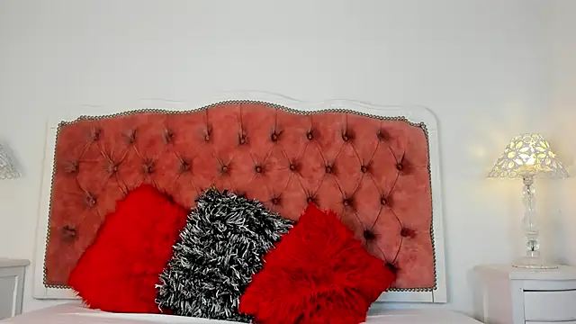 amberlitle online show from 02/17/25, 12:27