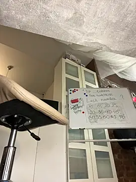 KitteCat online show from 10/06/25, 07:28