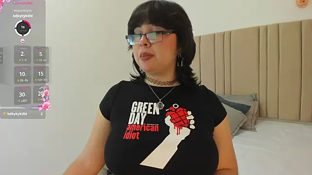 giiiia  online show from 09/11/25, 01:06