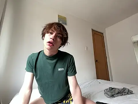 Snapshot of Ne0nn chatting on 03/18/25, 02:59 Ne0nn online show from 03/18/25, 02:59