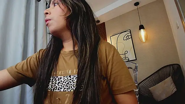 Sharlotte Milk online show from 09/19/25, 11:00