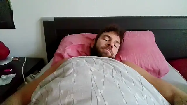 alpha-hunk online show from 10/26/25, 08:53