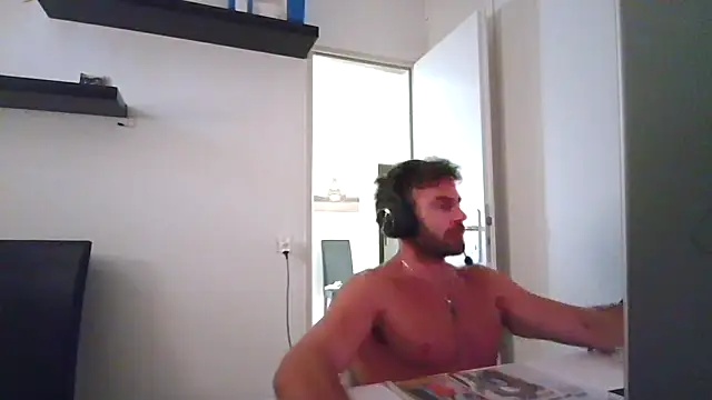 alpha-hunk online show from 07/26/26, 01:29
