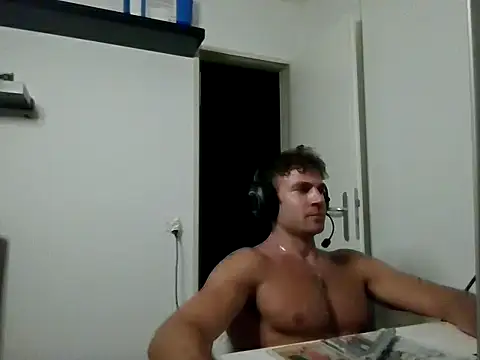 alpha-hunk online show from 07/28/26, 08:12