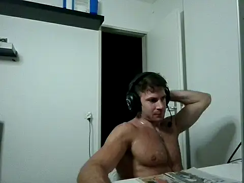 alpha-hunk online show from 07/28/26, 08:52