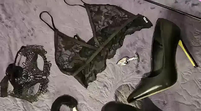 Snapshot of culbutemoi4 chatting on 03/07/25, 01:18 culbutemoi4 online show from 03/07/25, 01:18