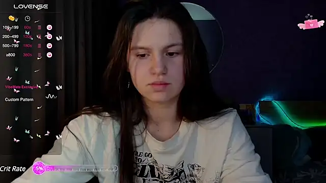 bellaelya online show from 02/11/25, 02:13