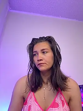 aurora divine online show from 06/11/26, 08:40