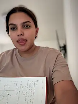 Snapshot of vivicolibri chatting on 09/16/25, 03:13 vivicolibri online show from 09/16/25, 03:13