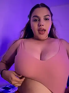 Snapshot of vivicolibri chatting on 09/21/25, 07:15 vivicolibri online show from 09/21/25, 07:15