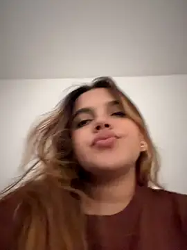 Snapshot of vivicolibri chatting on 10/06/25, 03:53 vivicolibri online show from 10/06/25, 03:53