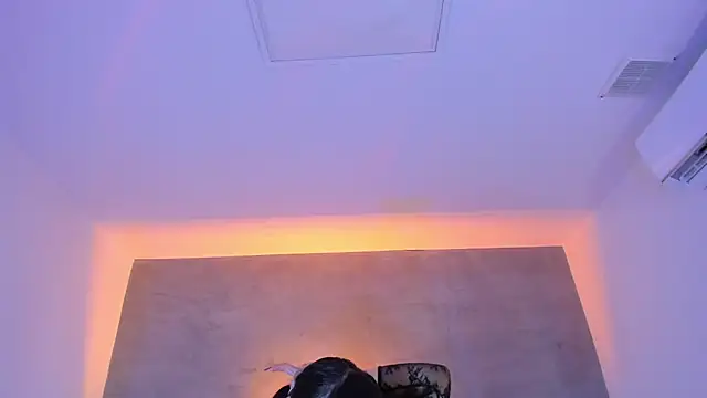 Snapshot of maddy_walker chatting on 09/28/25, 08:14 maddy walker online show from 09/28/25, 08:14