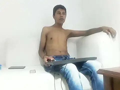 dani07- online show from 01/25/25, 11:22