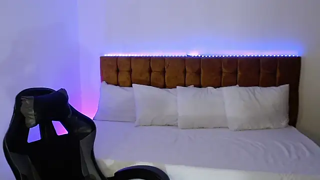 alexiaaross online show from 09/15/25, 11:10