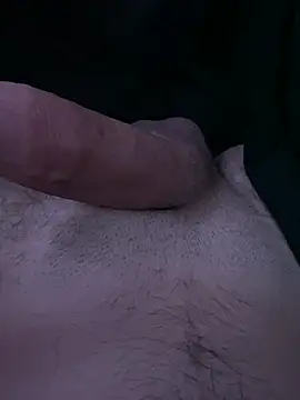 Snapshot of bigbeast19393 chatting on 12/10/24, 07:37 bigbeast19393 online show from 12/10/24, 07:37