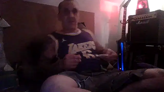 CandiedPompano online show from 12/03/25, 02:52