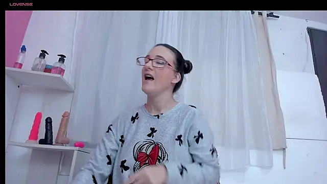 LolaBoobs online show from 01/06/25, 05:08