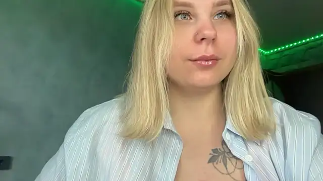 Thalia  Star online show from 11/21/25, 11:20