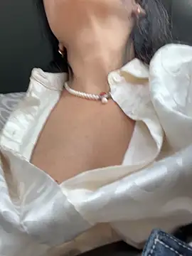 -OLYA- online show from 02/26/25, 12:47