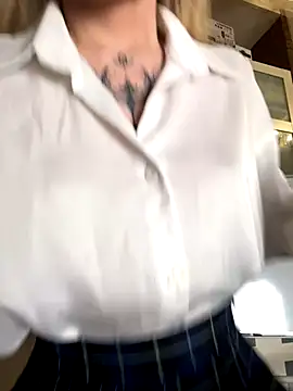 babydolll online show from 10/12/25, 10:03