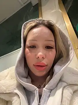 babydolll online show from 10/19/25, 11:22