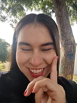 Snapshot of Caro_kitty- chatting on 11/05/25, 12:38 Caro kitty- online show from 11/05/25, 12:38