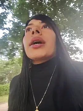 Snapshot of Caro_kitty- chatting on 11/12/25, 11:32 Caro kitty- online show from 11/12/25, 11:32