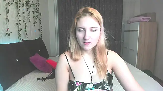 Miss Elsa  online show from 02/11/25, 02:35