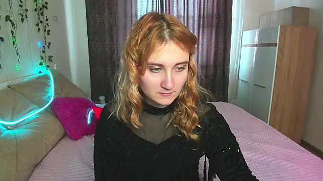 Miss Elsa  online show from 02/19/25, 07:28