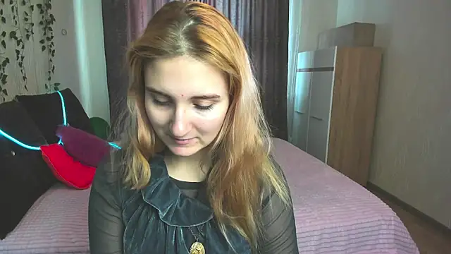 Miss Elsa  online show from 02/22/25, 04:07
