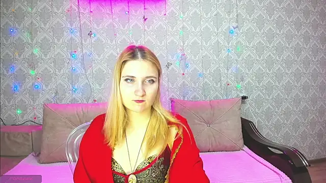 Miss Elsa  online show from 03/18/25, 02:47