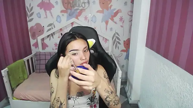  Esther Toro b online show from 12/03/24, 03:55