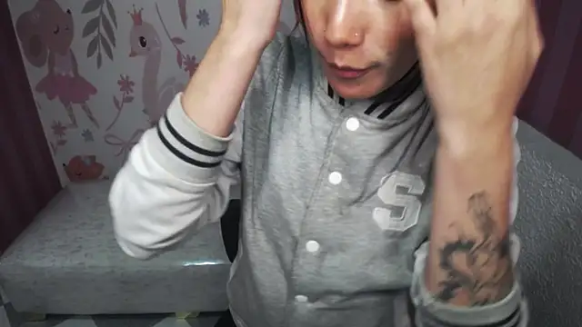  Esther Toro b online show from 12/10/24, 12:49