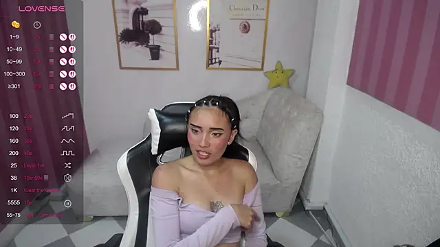  Esther Toro b online show from 03/16/25, 06:55