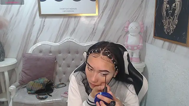  Esther Toro b online show from 03/19/25, 12:45