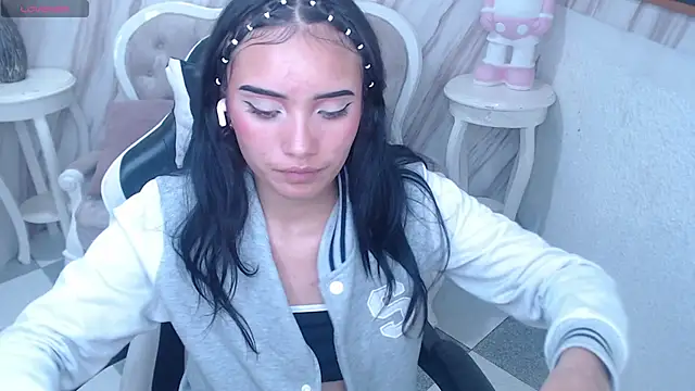  Esther Toro b online show from 03/19/25, 03:51