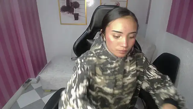  Esther Toro b online show from 03/20/25, 12:53