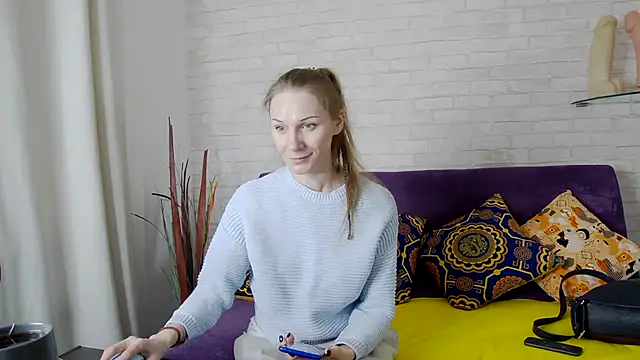 AmaliaMao online show from 12/21/24, 08:28