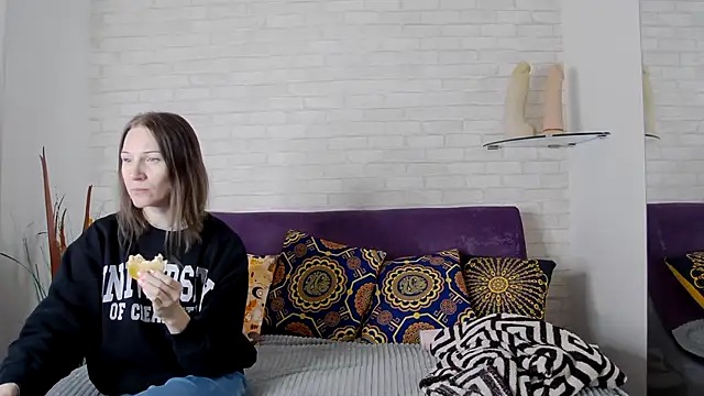 AmaliaMao online show from 02/10/25, 02:30