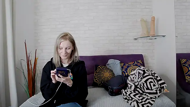 AmaliaMao online show from 03/09/25, 07:45