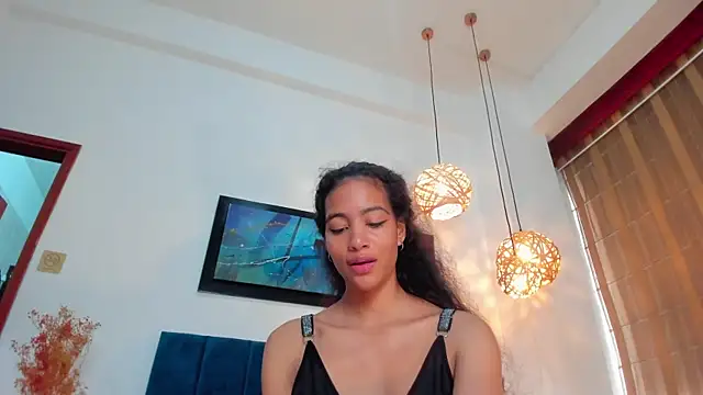 AntonellaHall  online show from 02/04/25, 03:15