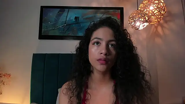 AntonellaHall  online show from 11/05/25, 12:05